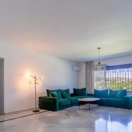 Hotel In 4*